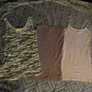 SO perfect seamless camis